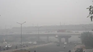 Thick Fog and Biting Cold Cripple Delhi-NCR: Flights and Trains Delayed, GRAP-III Reimposed